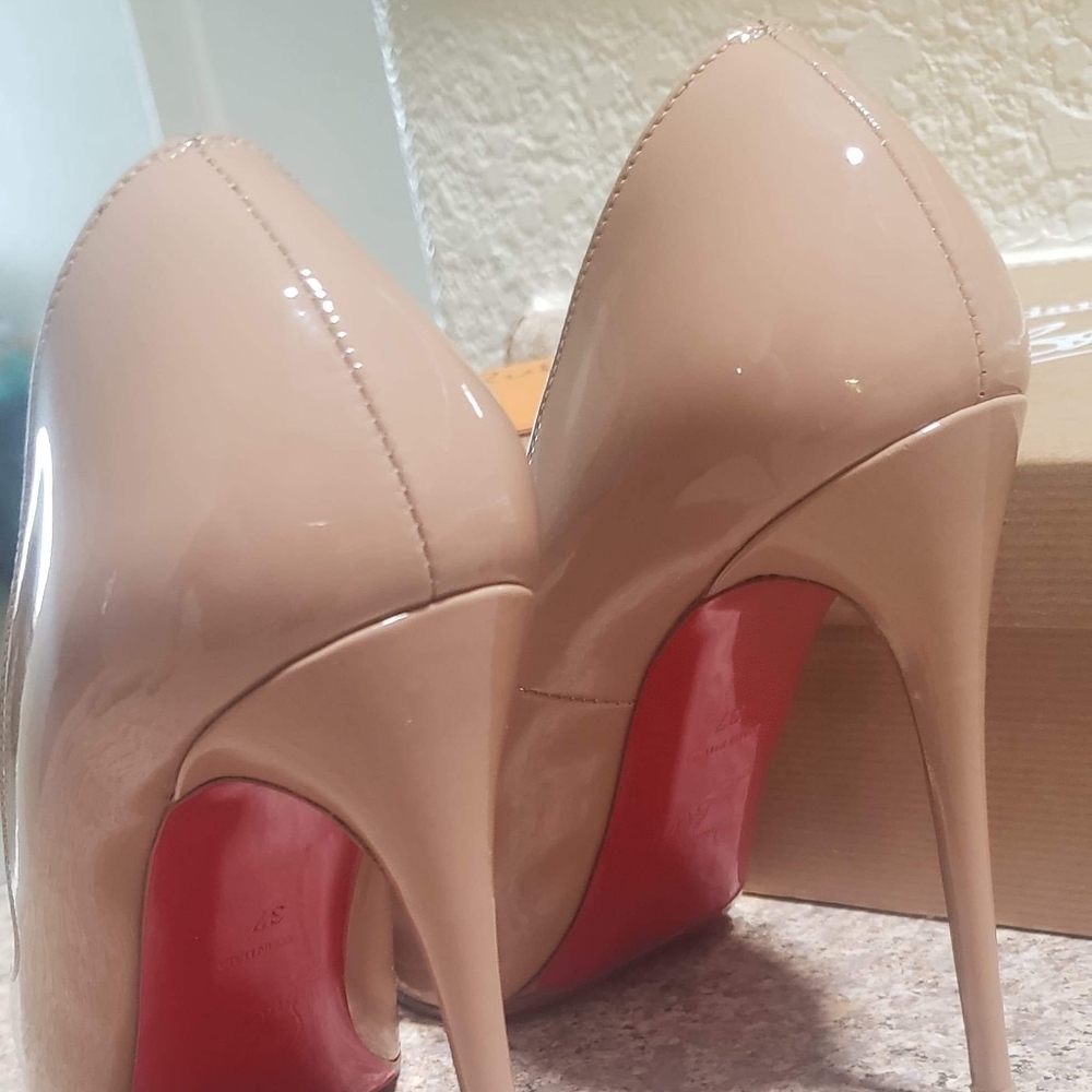 Louboutin 120mm Nude pump